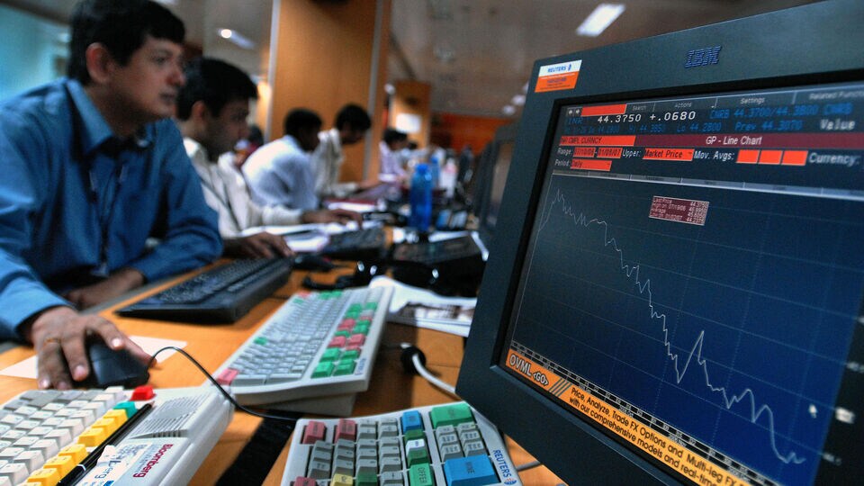 BSE Sensex Today and BSE Gainers Today: Intraday Changes and What Affects Performance